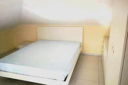 House White Apartments Àrbatax Exterior photo
